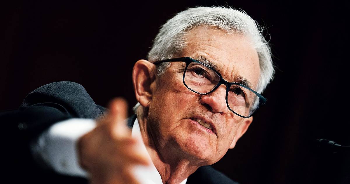 Novo corte de juros nos EUA não é assunto fechado: há “opiniões fortemente divergentes sobre como agir”, admite presidente da Fed