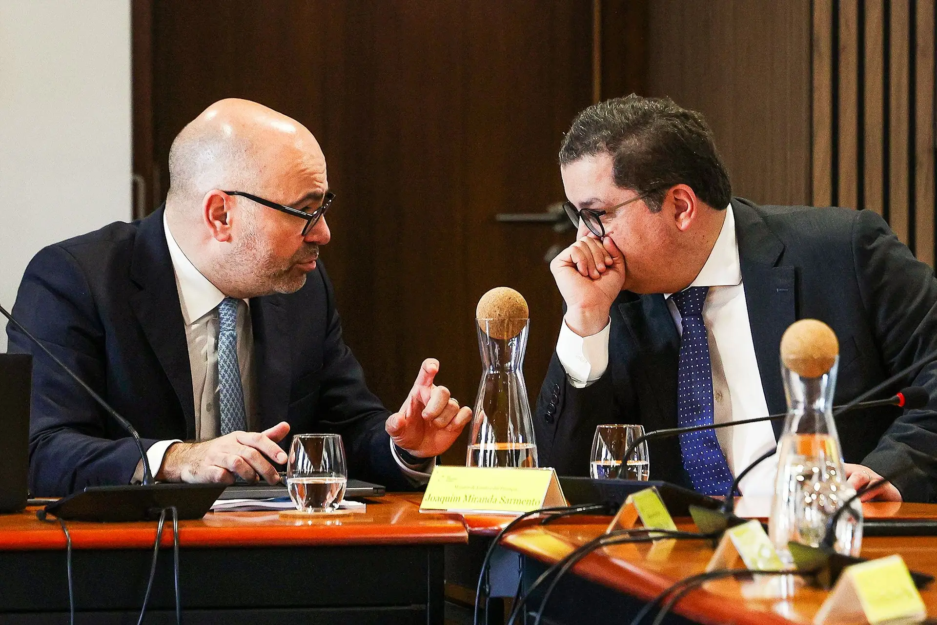 Ministros das Infraestruturas e das Finanças têm a tutela da TAP