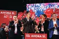 PP reúne-se para pressionar eleições, PSOE para travar a implosão interna