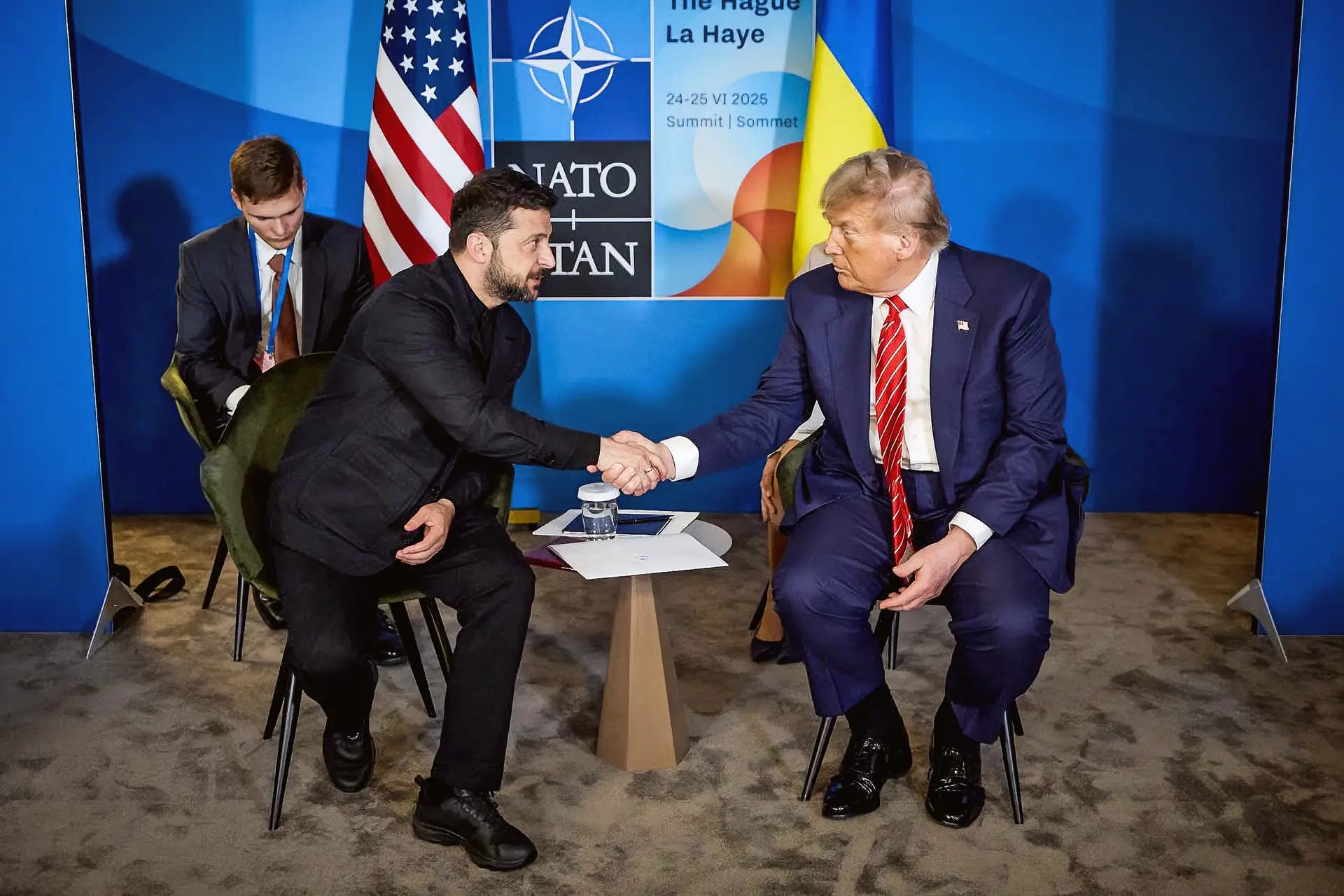 Trump com Zelensky, na cimeira da NATO
