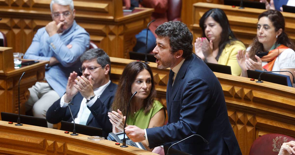 O inquérito aos incêndios pedido pelo Chega ou a comissão técnica proposta pelo PS? Podem ambos avançar