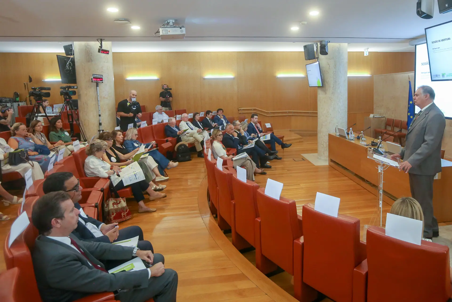 Henrique Lopes, investigador da NOVA-IMS e um dos responsáveis pelo projeto SHARP, apresentou as principais recomendações dos peritos na Assembleia da República