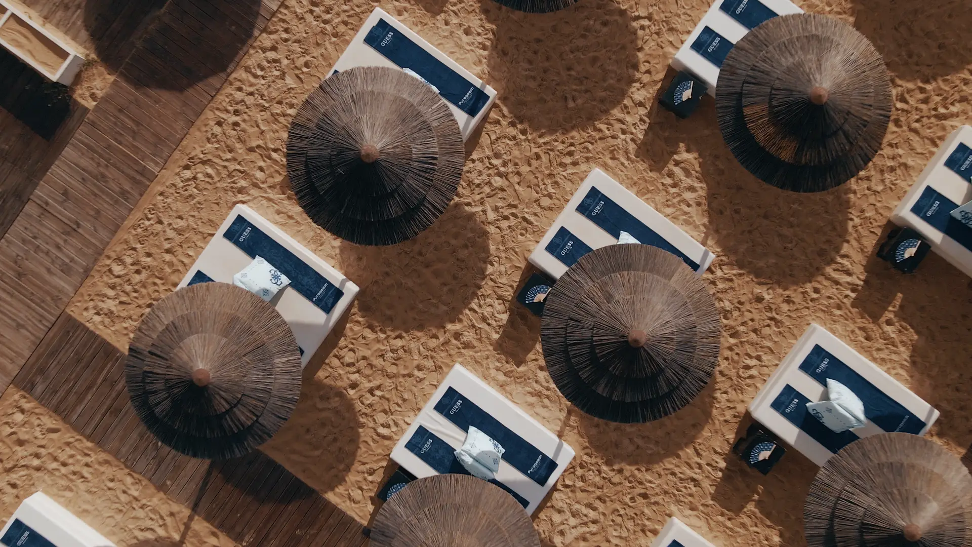 Beachfront Experience by Guess, em Vilamoura
