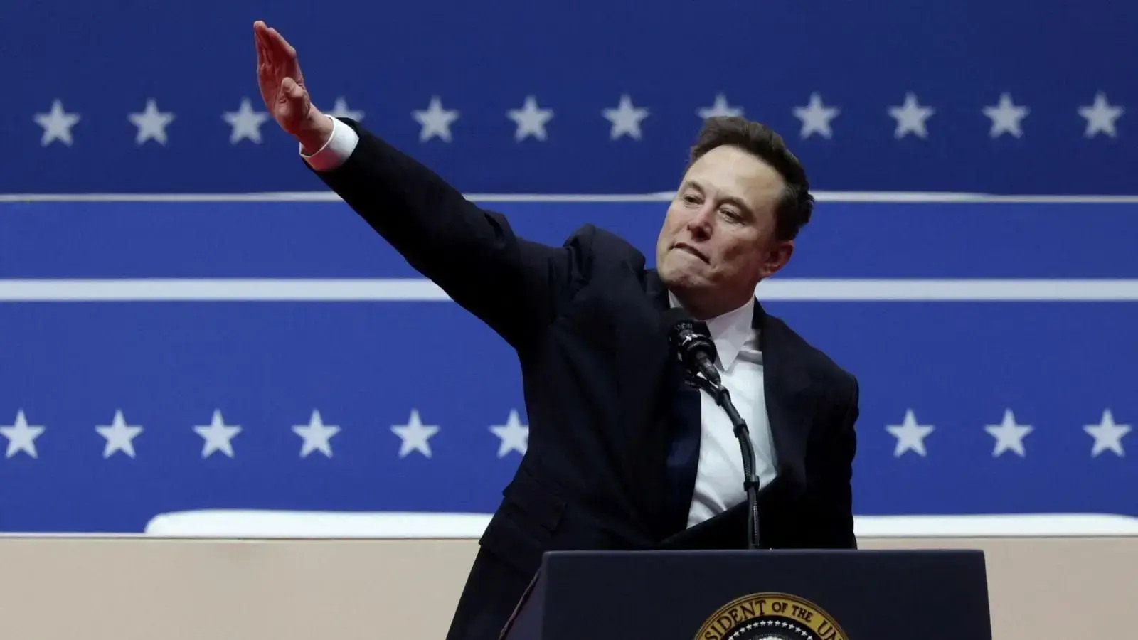 Elon Musk fez uma alegada saudação nazi na cerimónia de posse de Donald Trump