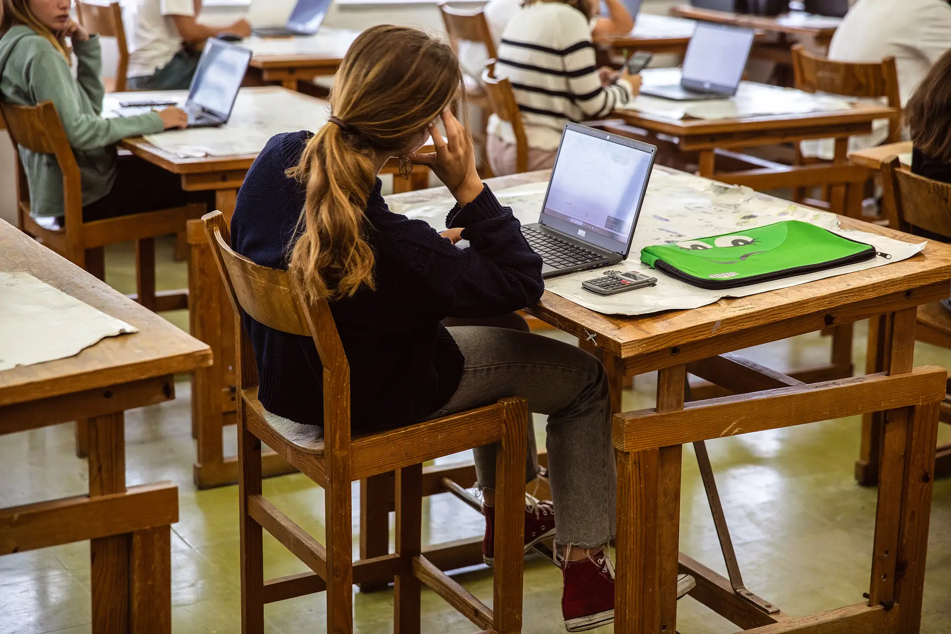As restrições sobre o uso de telemóveis e as mudanças na disciplina de Cidadania entram em vigor em setembro