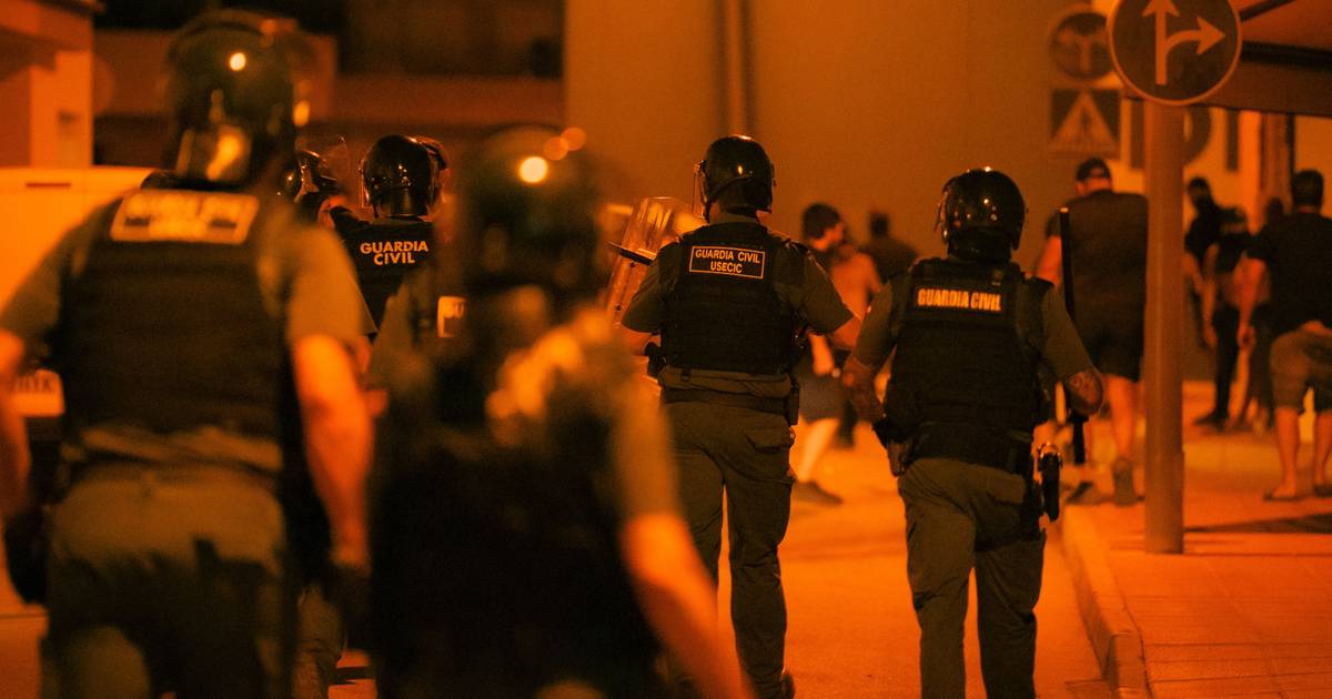 Relatório sobre extremismo identifica aliança entre grupos de extrema-direita de Lisboa e Madrid