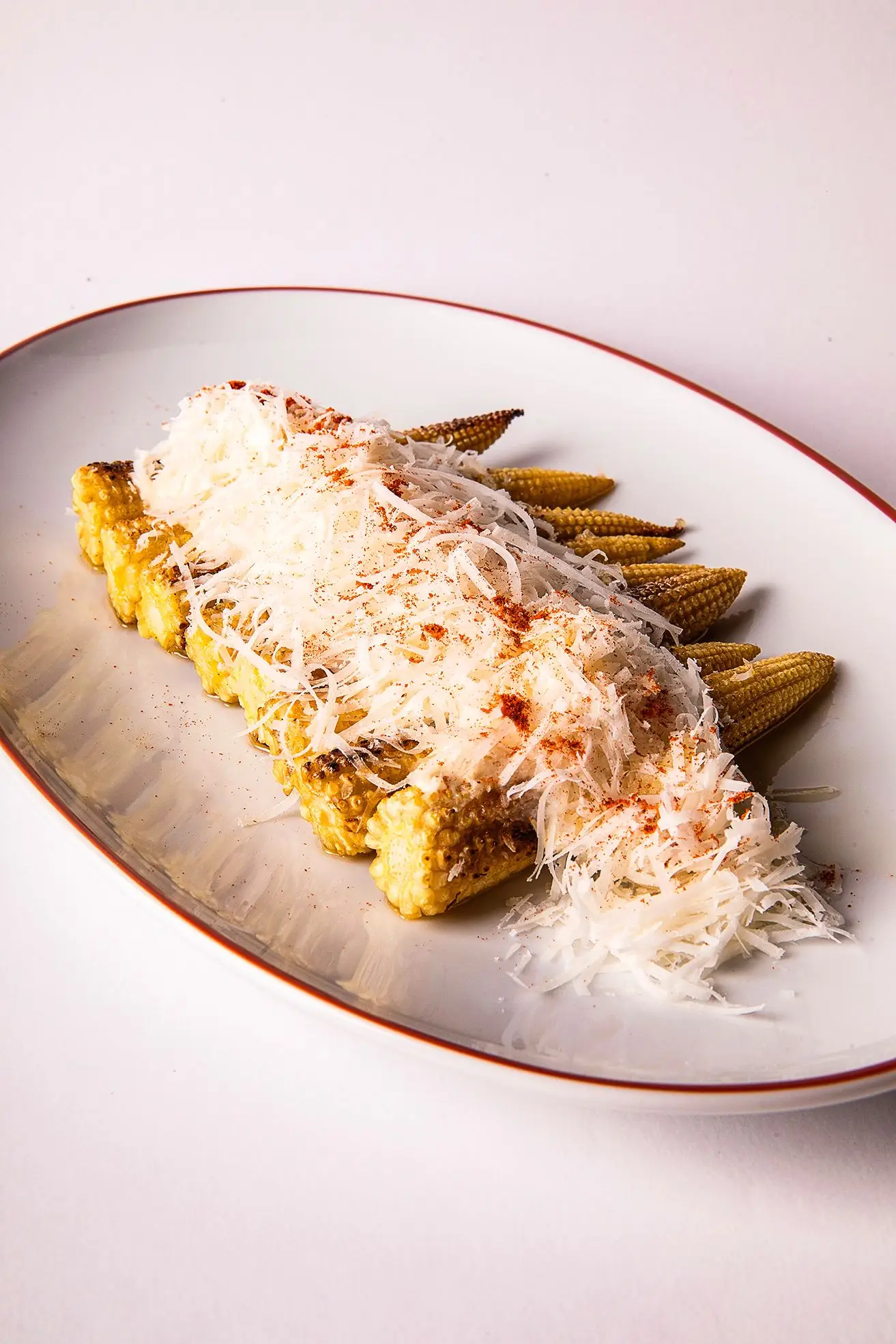 Elotes com queijo Ortodoxo: uma receita para dar nova vida ao milho, e meia hora basta