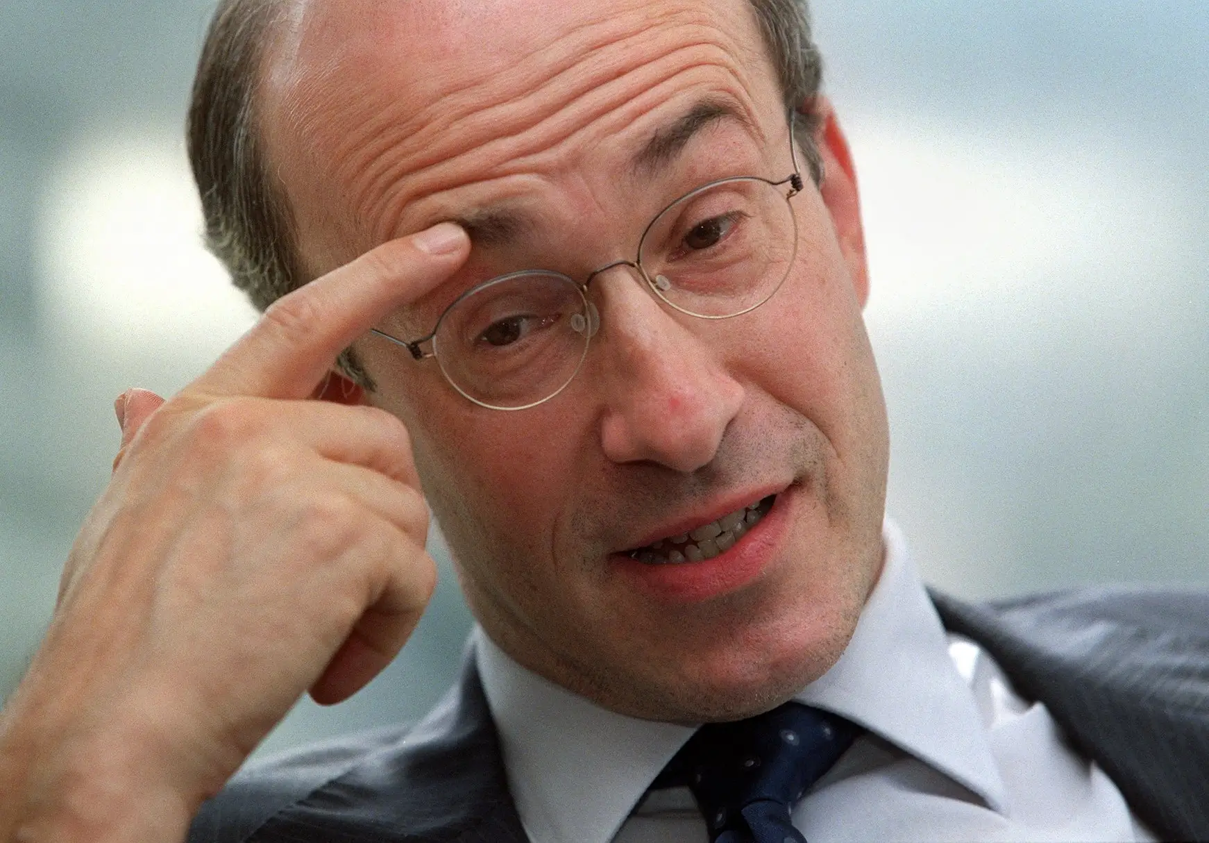Kenneth Rogoff: “A Europa não deve ceder à chantagem tarifária de Trump”