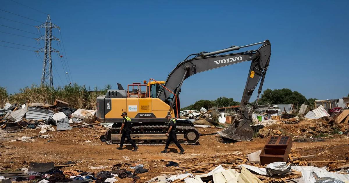 Câmara de Loures vai contestar suspensão das demolições no Bairro do Talude