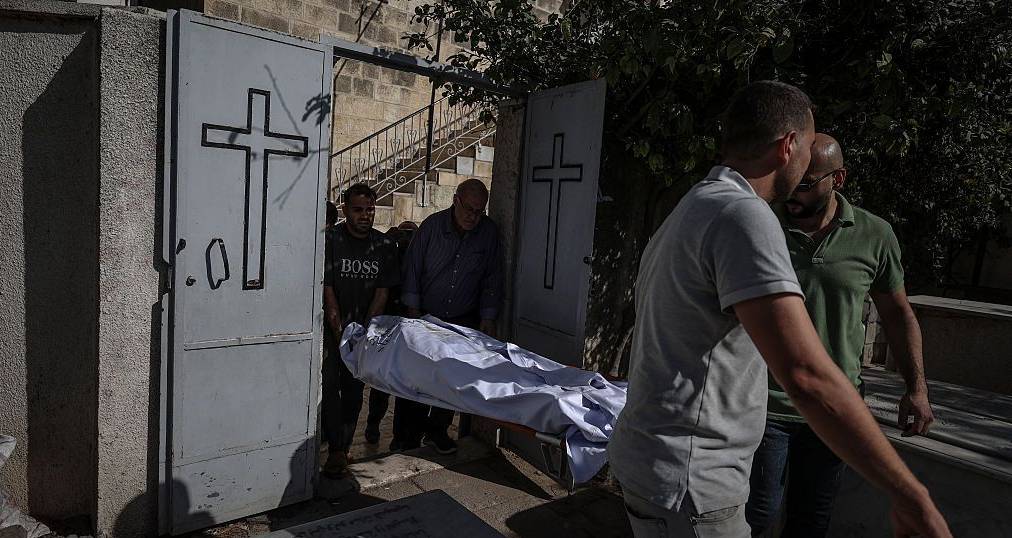 Igreja de Gaza para onde o Papa Francisco telefonava diariamente foi bombardeada: Trump forçou Netanyahu a reagir