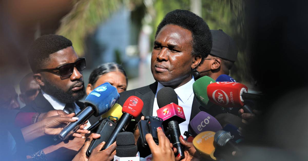 Moçambique: Mondlane diz ter sido acusado de instigação ao terrorismo