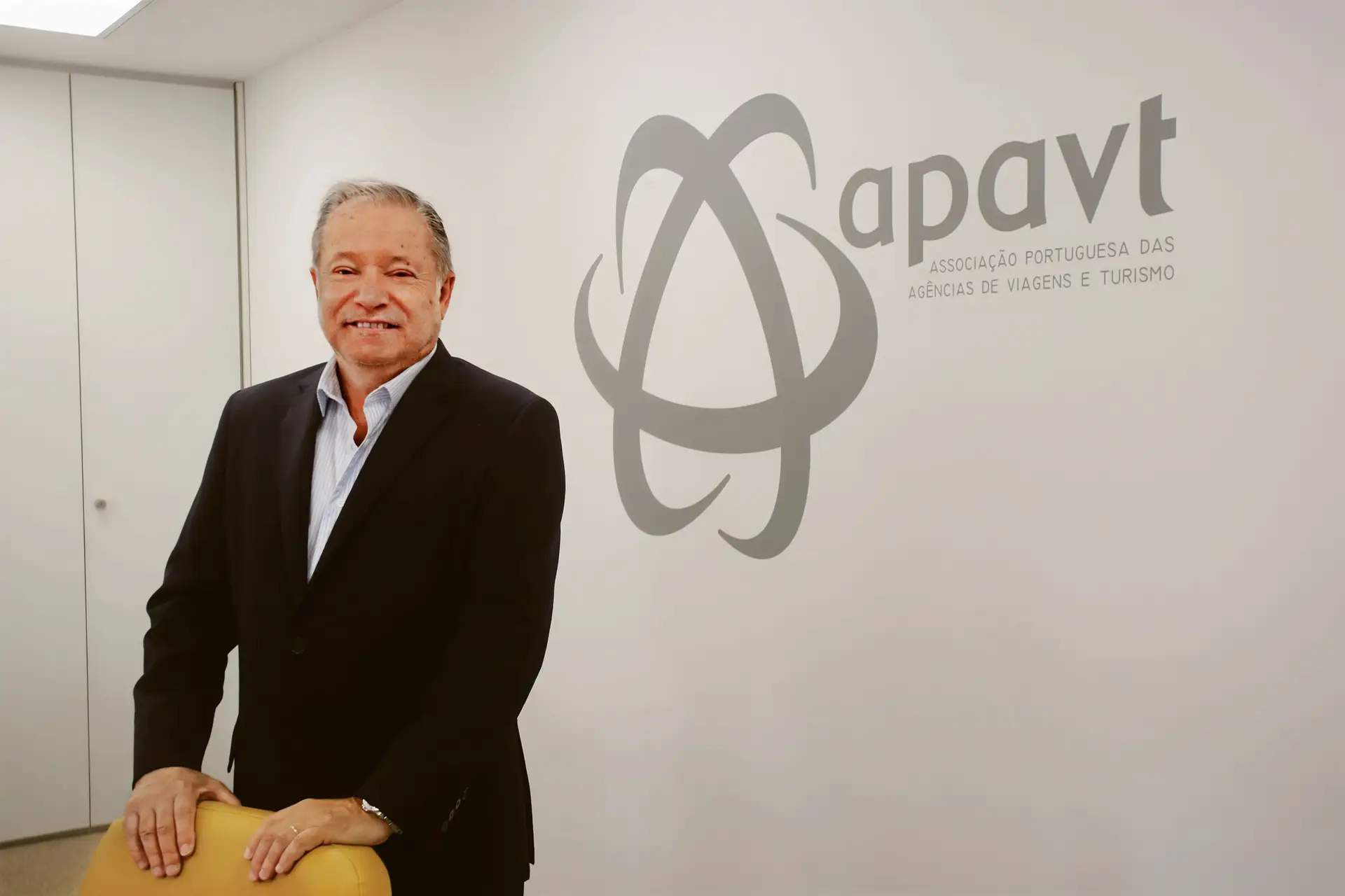Presidente da APAVT lamenta situação nas fronteiras no Humberto Delgado e diz que a culpa não é da TAP nem da ANA, mas da falta de recursos do Estado