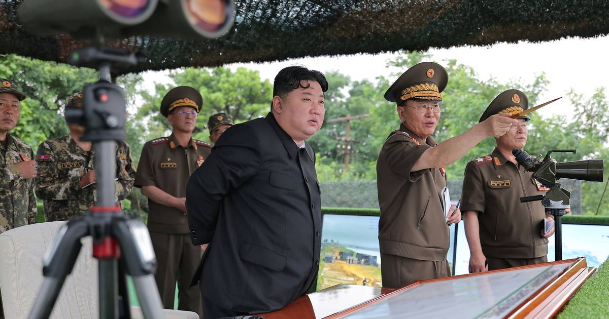 Kim Jong-un ordena militares norte-coreanos a prepararem-se "para uma guerra a sério"
