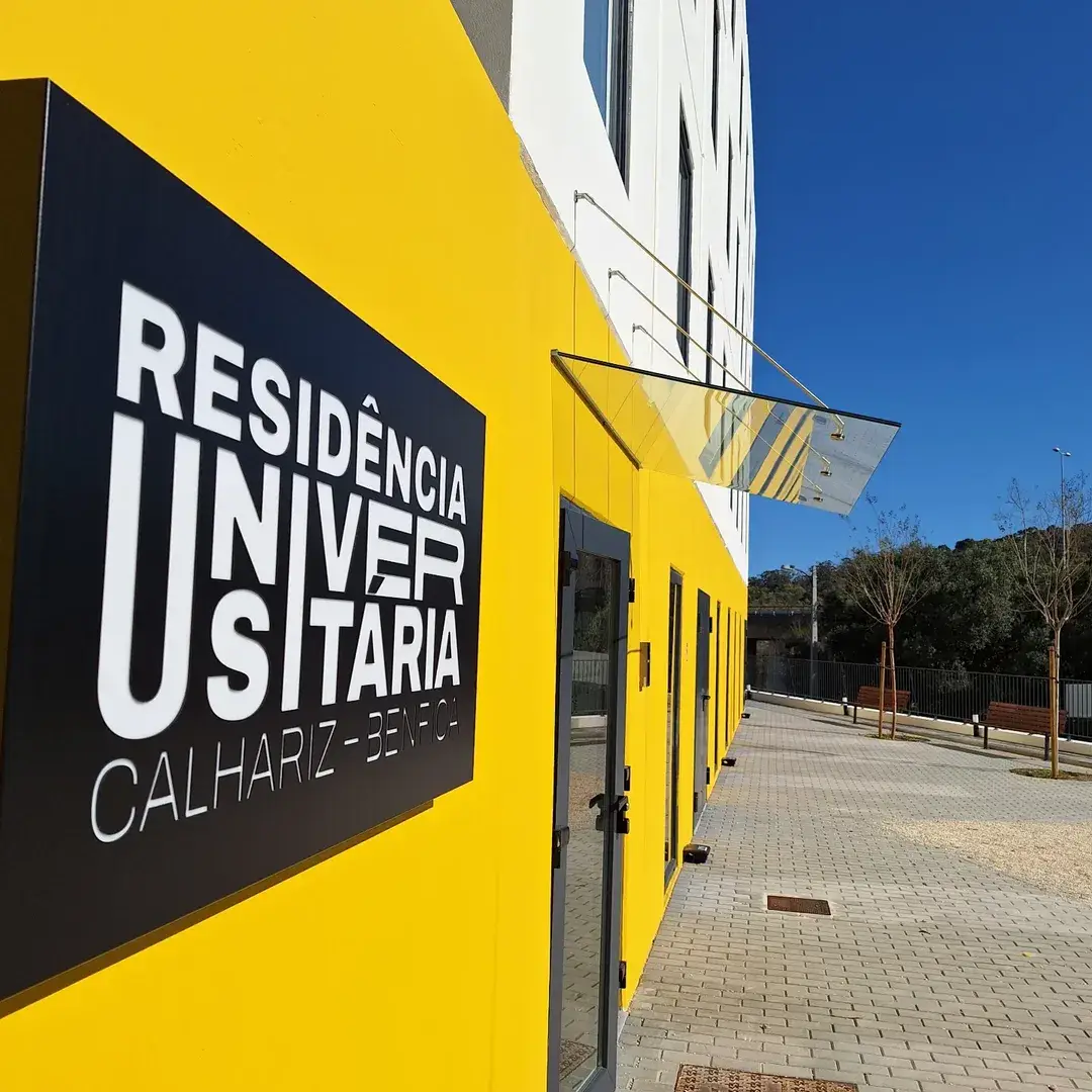 Junta de Benfica retira publicidade a residência de estudantes transformada em hostel: licença de Alojamento Local apresentada não existe