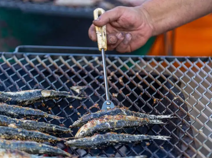 Peixe grelhado no evento Trafaria na Brasa