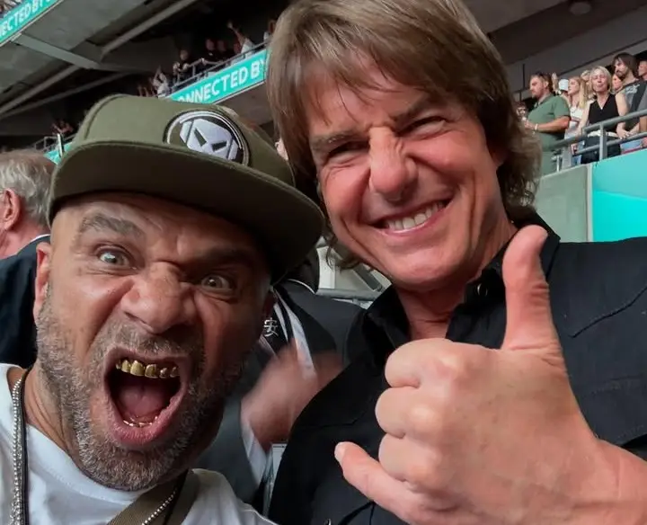 Os Oasis disseram que Tom Cruise é “uma criaturazinha irritante”: Tom Cruise foi vê-los ao Estádio de Wembley