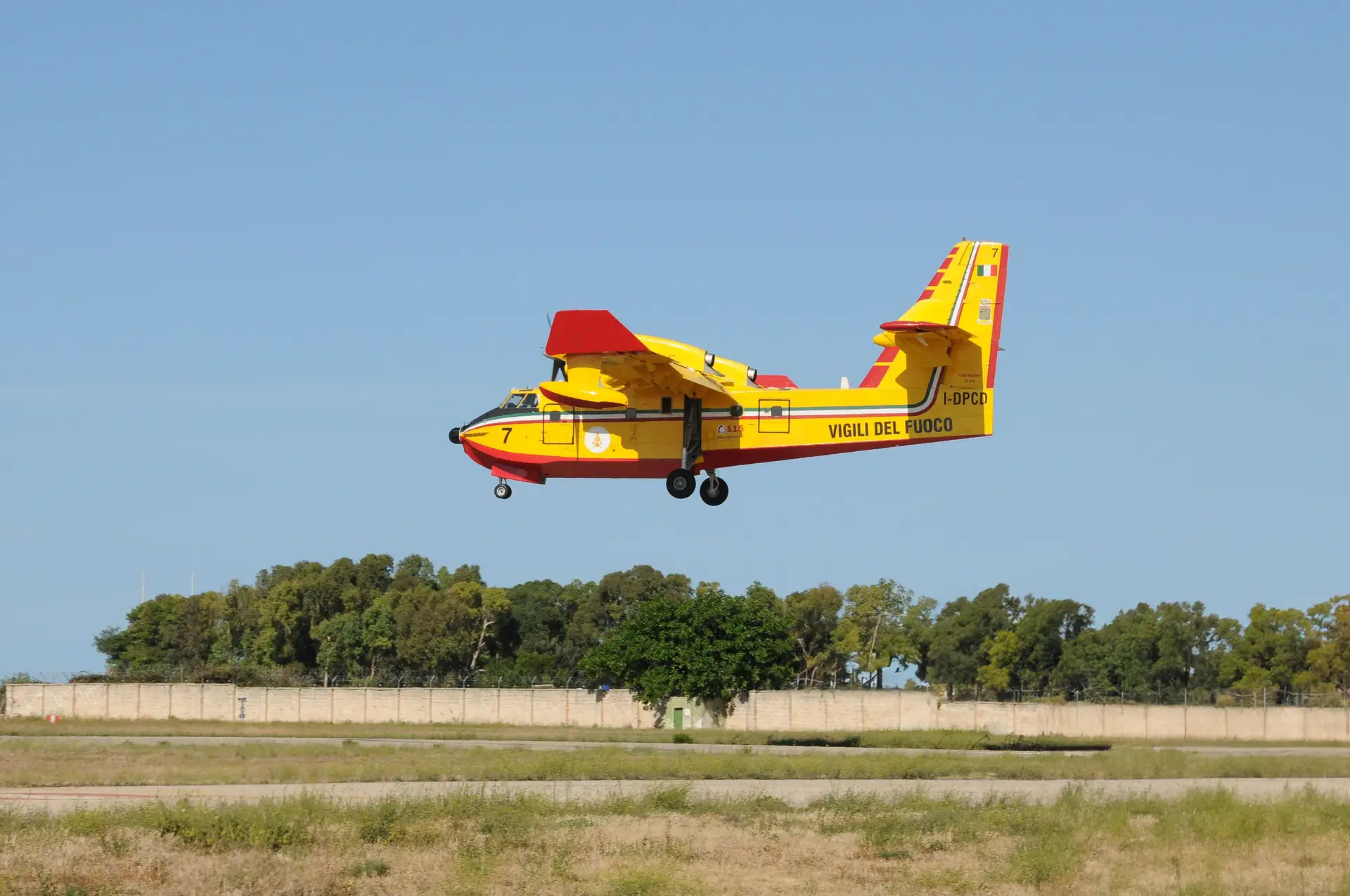 Aviões ‘Canadair’ de combate aos incêndios estão fora de serviço