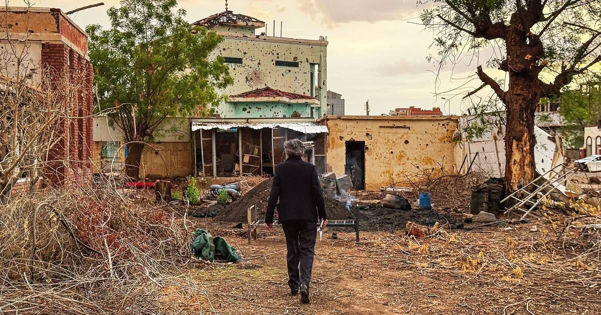 Nas terras sanguinárias do Sudão: reportagem de Bernard-Henri Lévy na mais feroz e esquecida das guerras