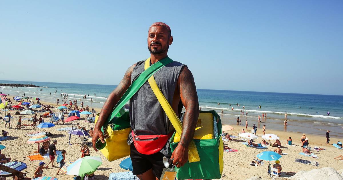 Empregos de verão: Compensa ser vendedor ambulante em Portugal?