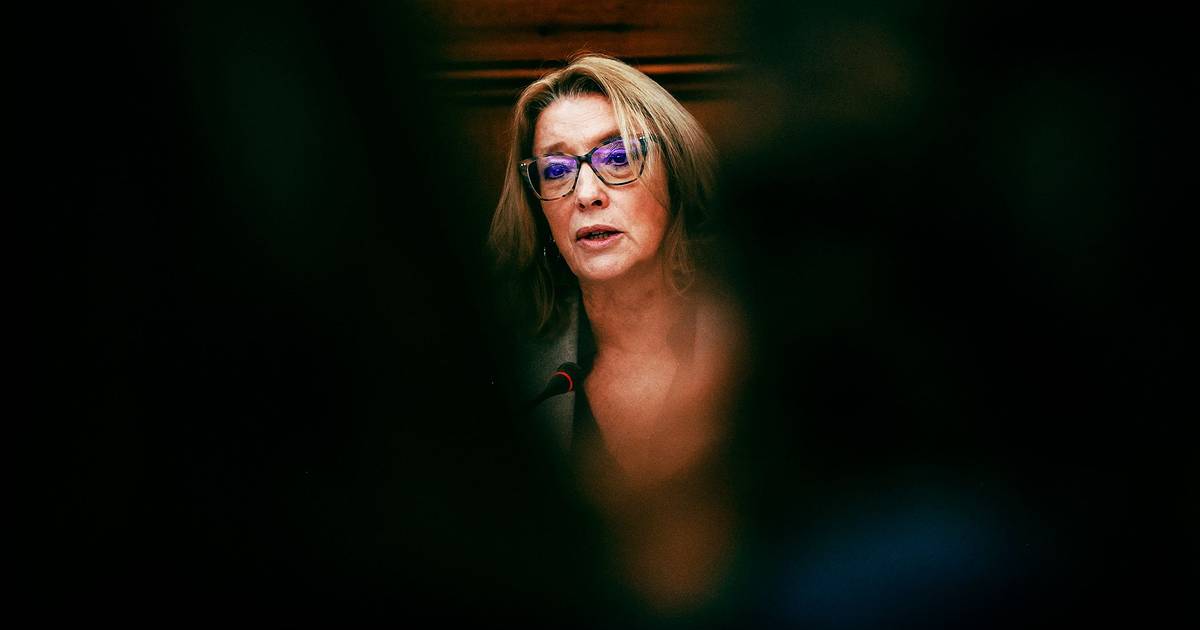 Ministra do Trabalho considera "extemporâneo" anúncio da greve geral pela UGT