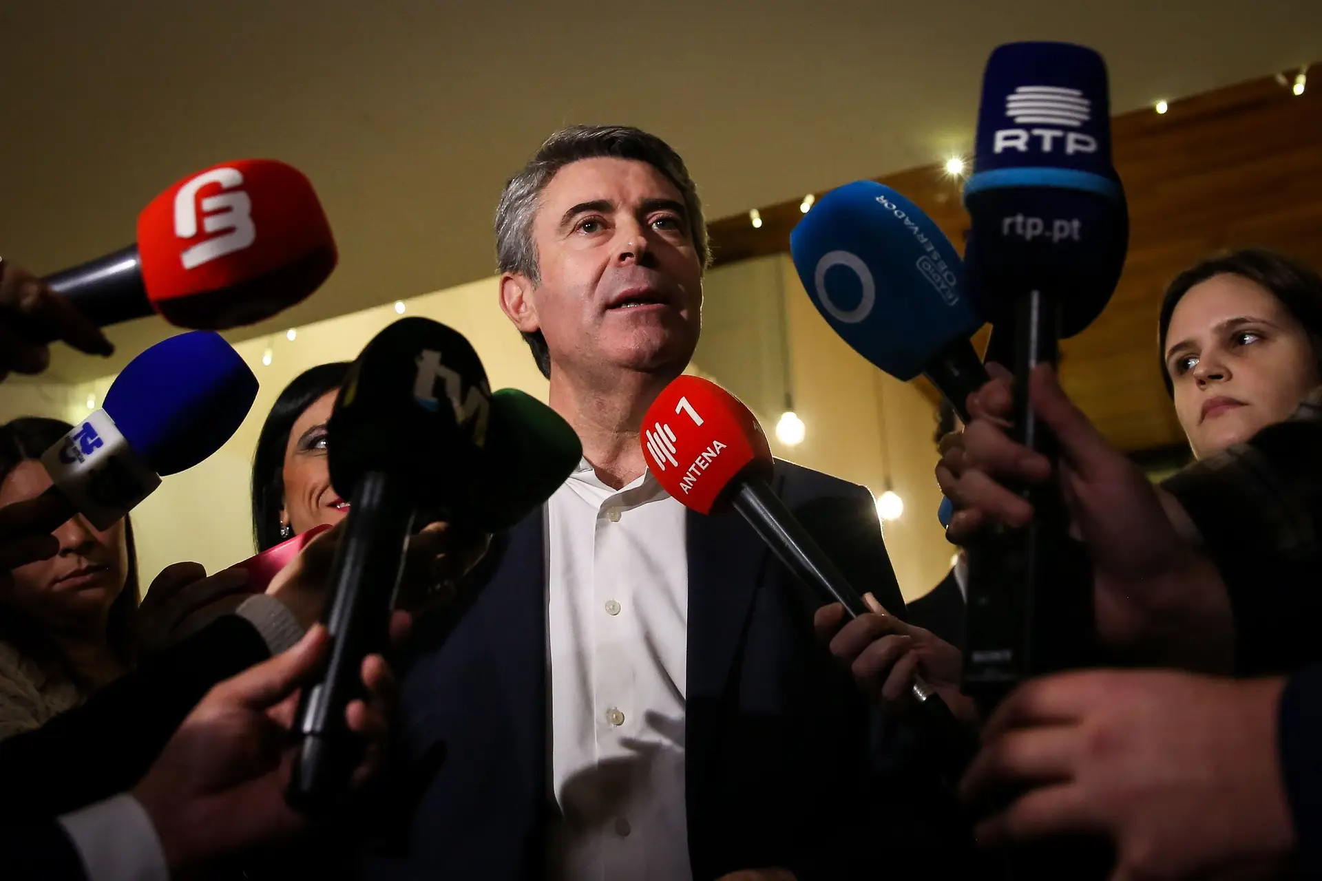 Sem Sampaio da Nóvoa, críticos de Seguro atiram “toalha ao chão”