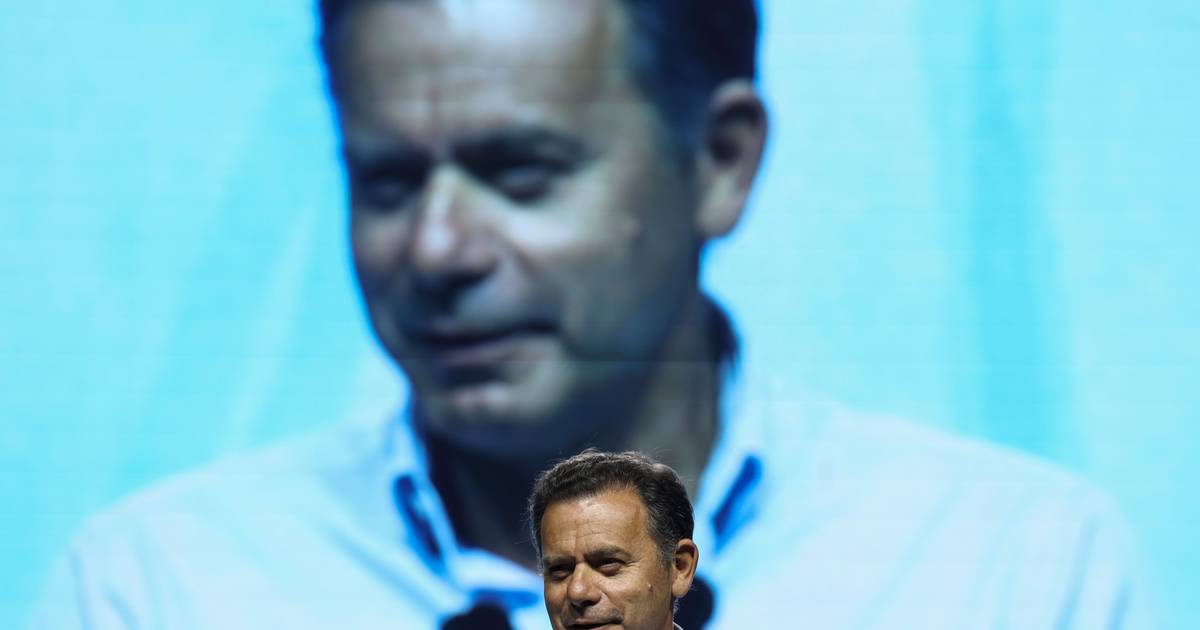 Montenegro convoca Conselho de Ministros para aprovar apoios a populações afetadas pelos incêndios