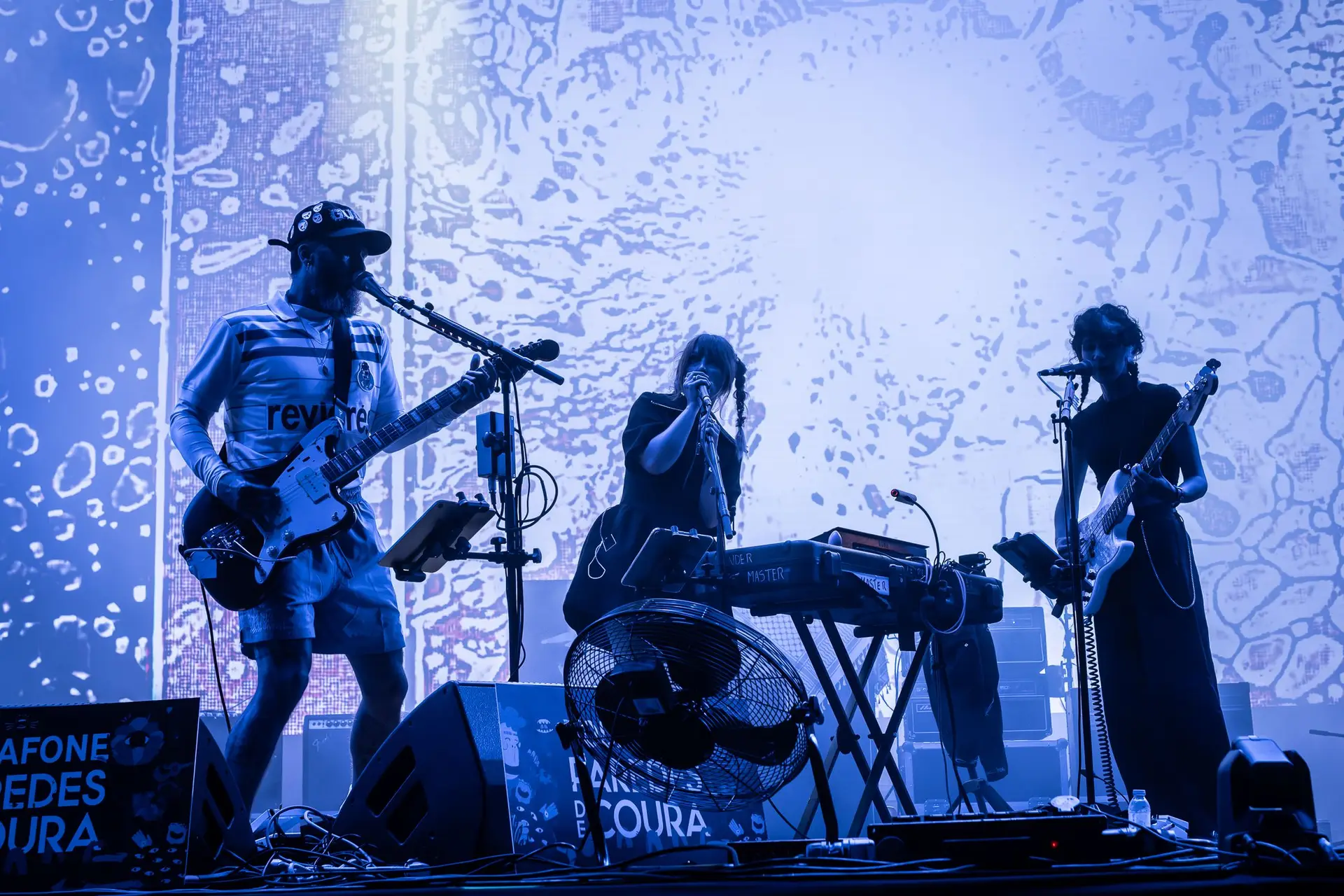 “Vamos ficar no festival nos próximos dias, apareçam e digam olá”: Portugal. The Man, uma banda ao seu dispor no Vodafone Paredes de Coura