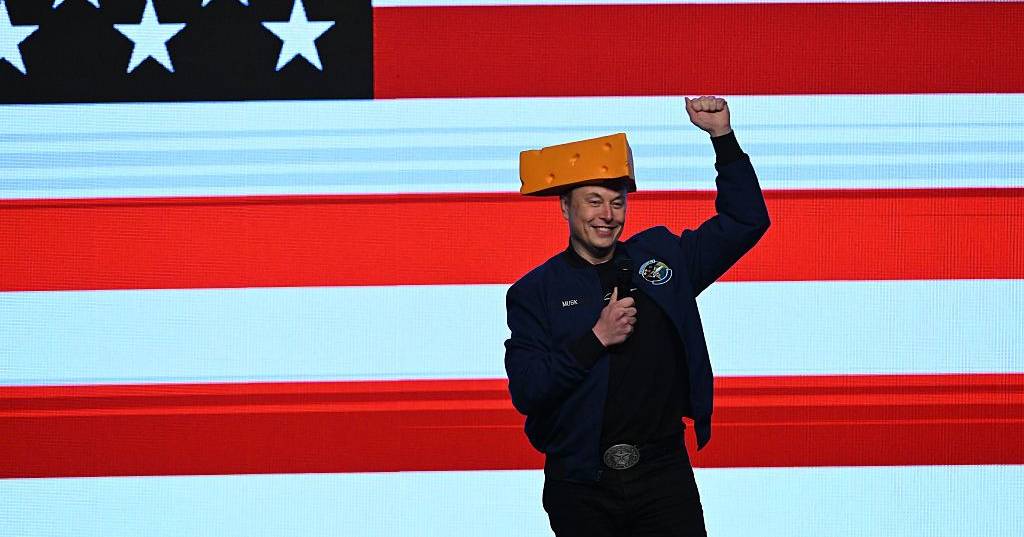 Grok produz conteúdo sexual não-consentido de adultos e menores: “o objetivo de Elon Musk é que se fale da plataforma, seja bem ou mal”