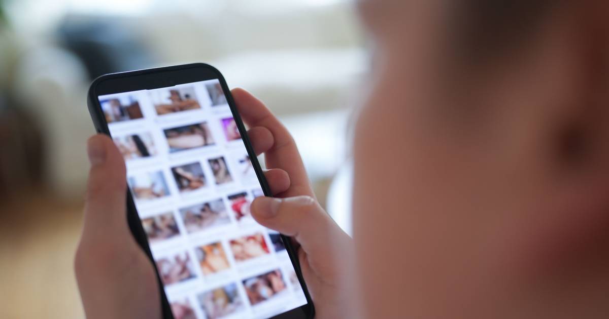 "Despir com um clique" por 22 euros: China combate mercado negro de deepfakes que cria fotografias explícitas