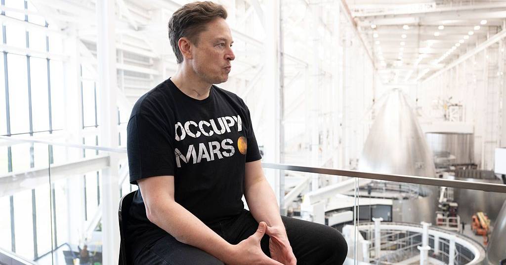 Novo patamar para os super-ricos: fortuna de Elon Musk chega aos 500 mil milhões de dólares