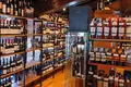 Restaurantes, garrafeiras e algo mais