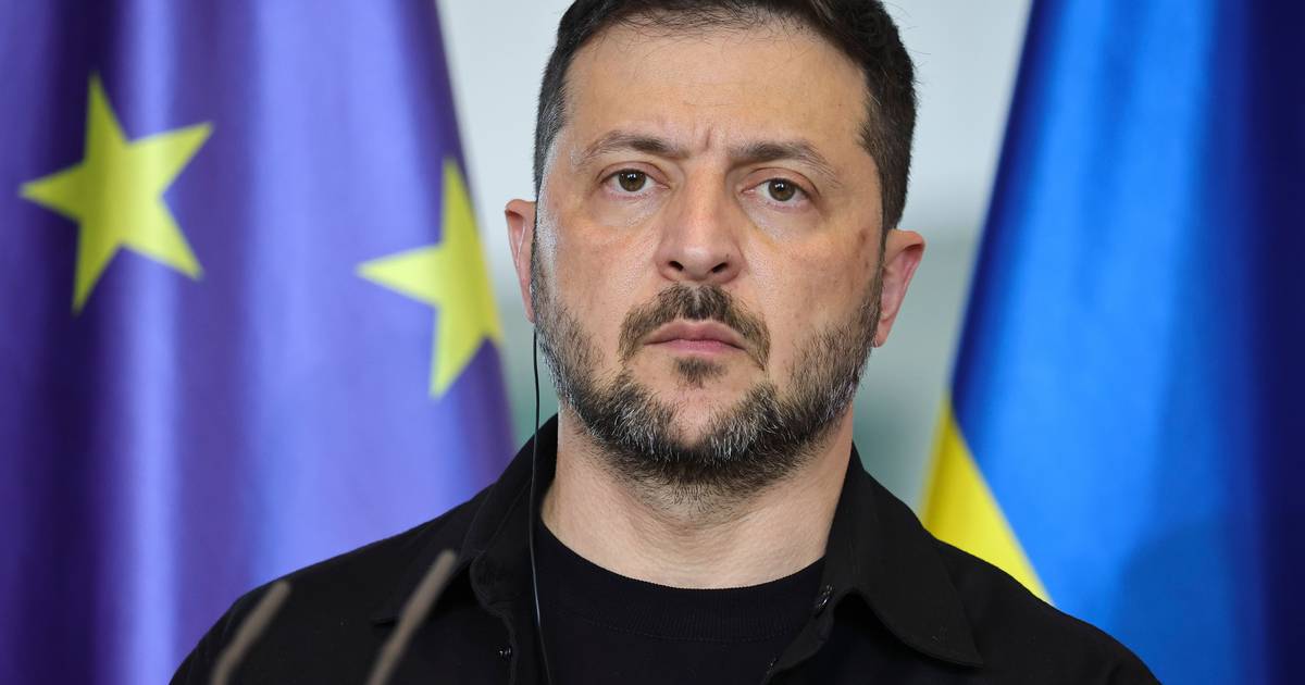 “A China não nos ajudou a acabar com a guerra e ajudou a Rússia no mercado dos drones”: Zelensky rejeita garantias de segurança de Pequim