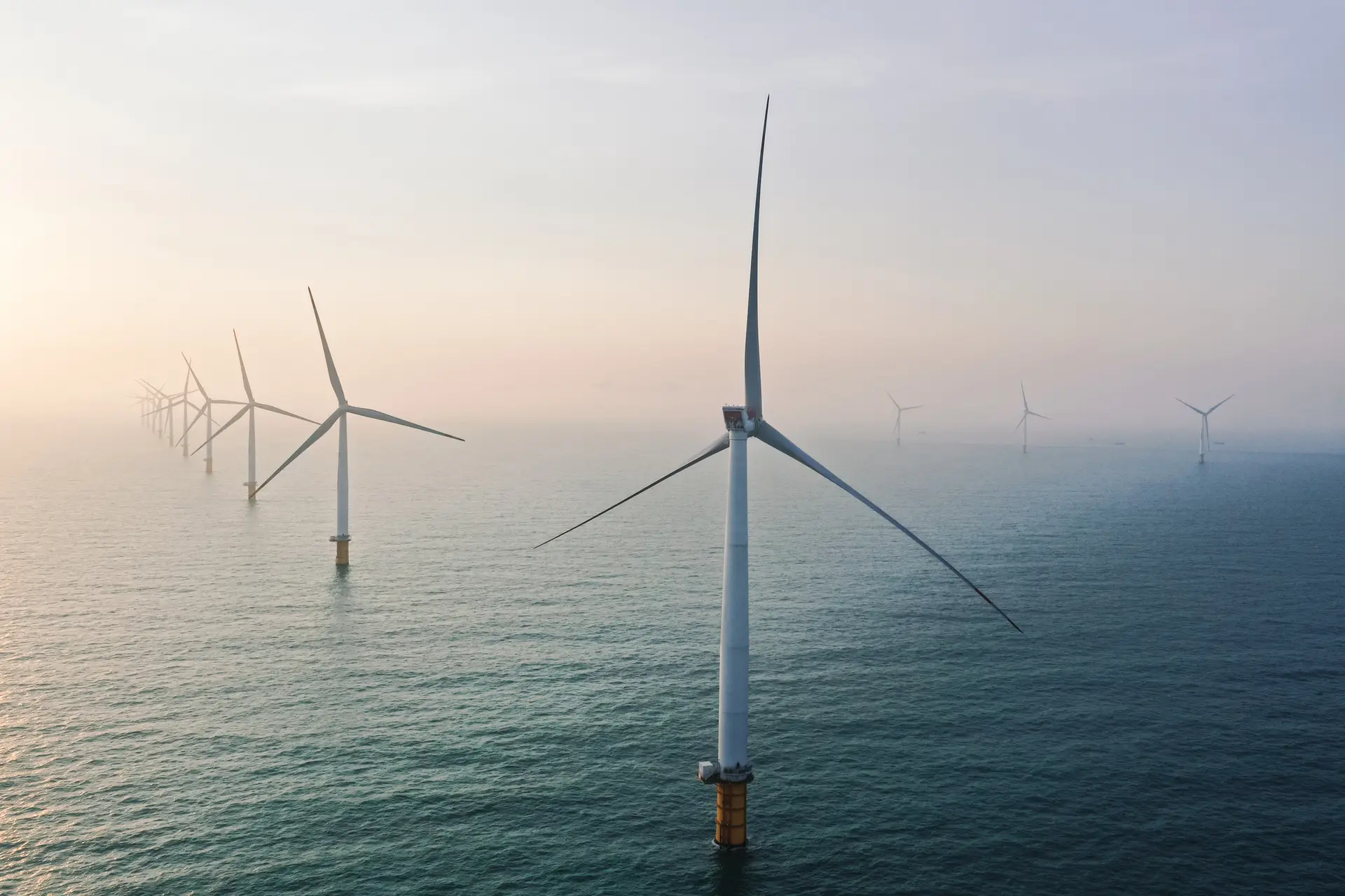 Nem tudo anda bem no reino da Dinamarca: como entrou em colapso a maior empresa de energia eólica offshore do mundo?