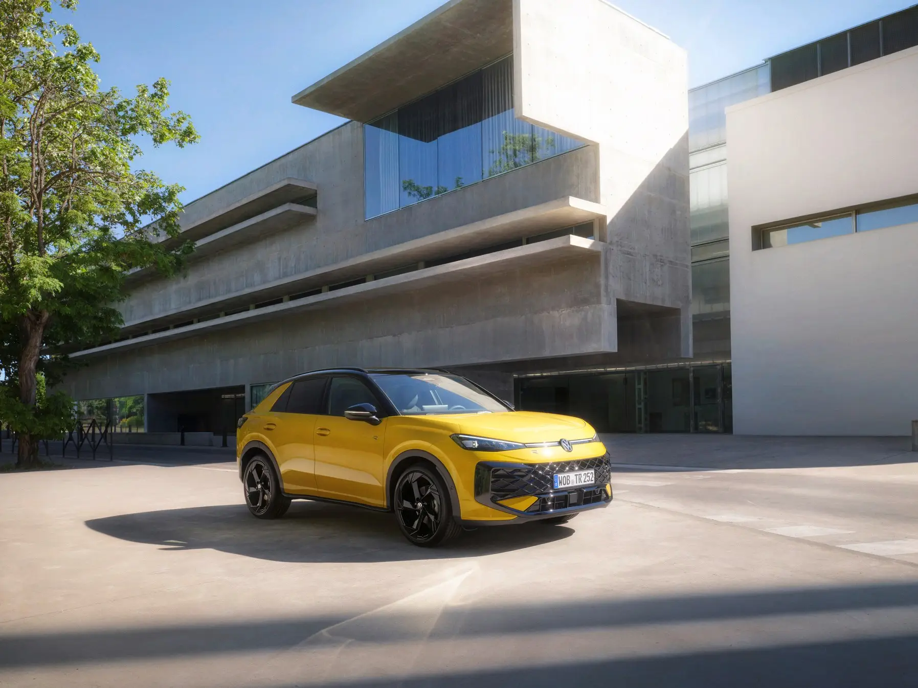 Está aí o novo Volkswagen T-Roc: foi redesenhado, está maior, é híbrido e é produzido em Palmela