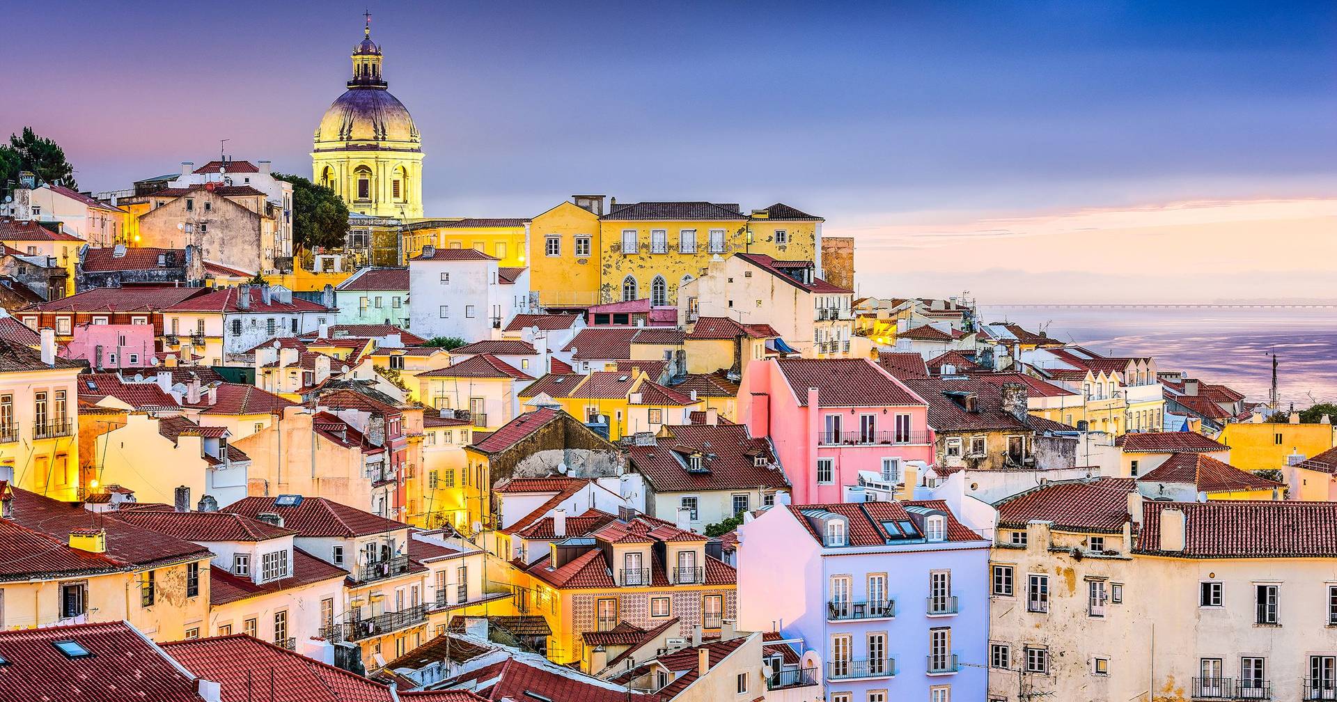 Featured image for article: Portugal Waives Early Mortgage Repayment Fees Until End of 2025, Offering Savings for Homeowners