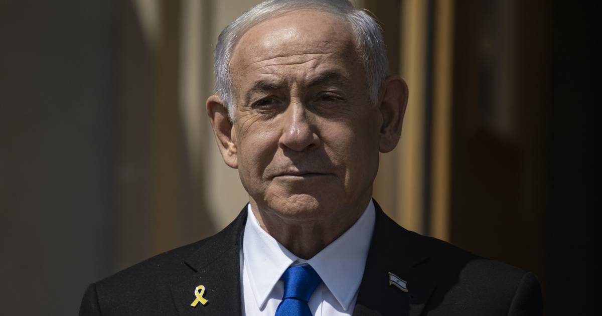 Netanyahu ordena “fortes ataques” em Gaza, Hamas adia devolução de corpo de refém