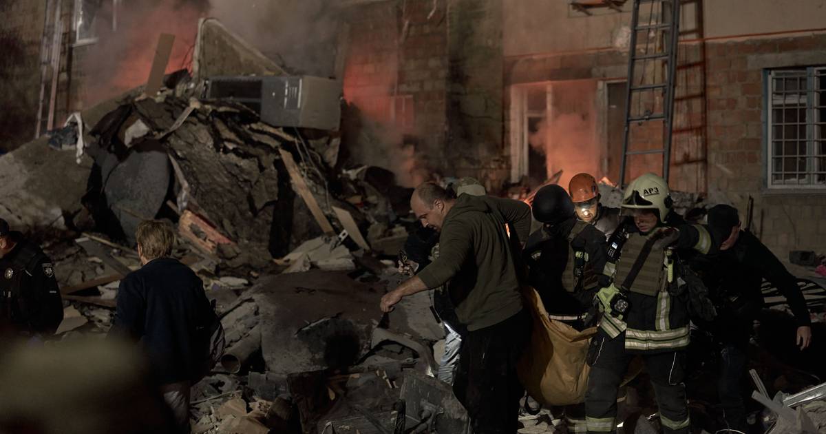 Delegação da União Europeia atingida por ataques russos a Kiev. António Costa “horrorizado” com ação “deliberada” de Moscovo