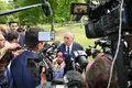 Bayrou kamikaze põe Governo à beira do precipício