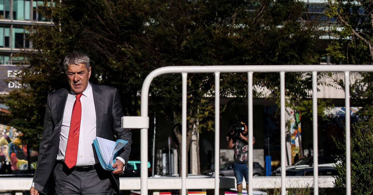 Juíza mantém advogado oficioso de José Sócrates em funções até designação de novo defensor