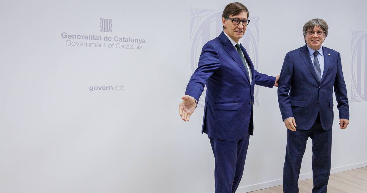 Líder do governo regional da Catalunha e independentista Carles Puigdemont reuniram-se em Bruxelas para promover o “diálogo”