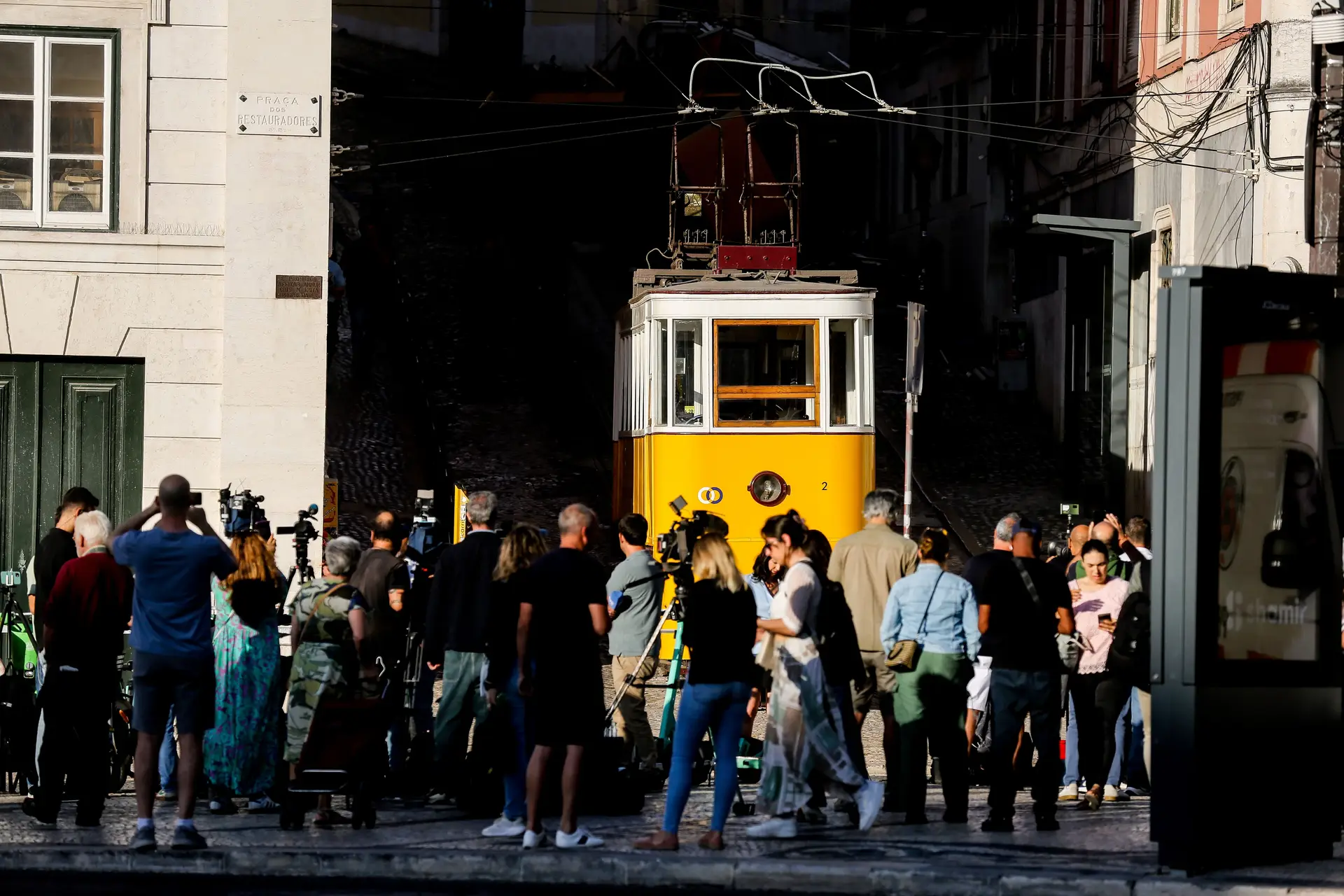 O guarda-freios André, o vizinho da Santa Casa e os turistas: cinco portugueses e 11 estrangeiros morreram
