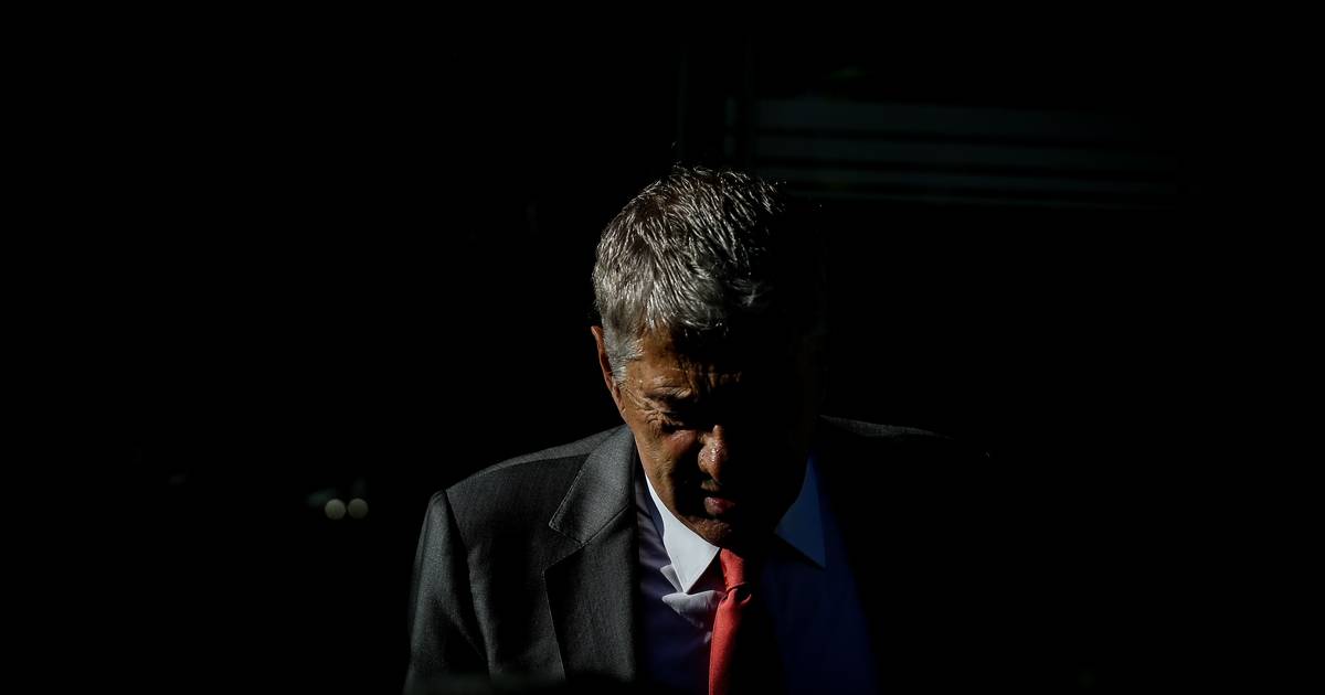 Inimigo Público. Sócrates avisa tribunal: “Eu é que escolho o meu advogado, a minha juíza e a minha sentença”