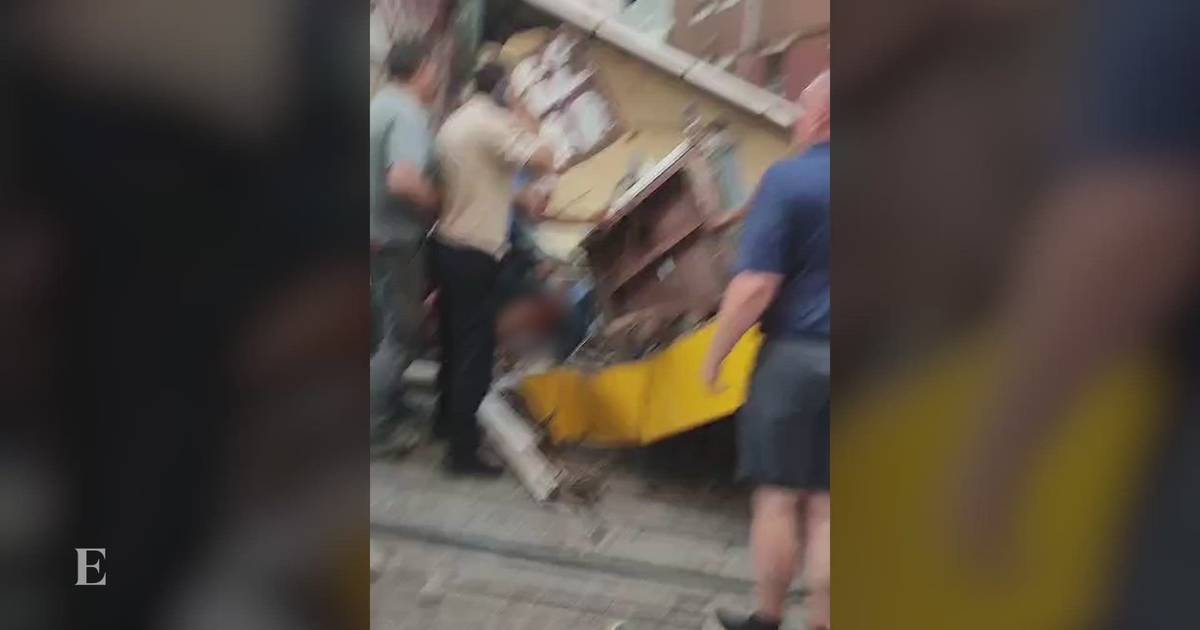 “Calma, calma”: Farid e um amigo dão colo a menino de 3 anos ferido no elevador da Glória, foram dos primeiros a chegar e filmaram o caos