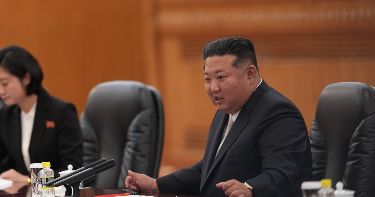 Coreia do Norte lança novos mísseis balísticos apesar das tentativas de Seul para melhorar relações