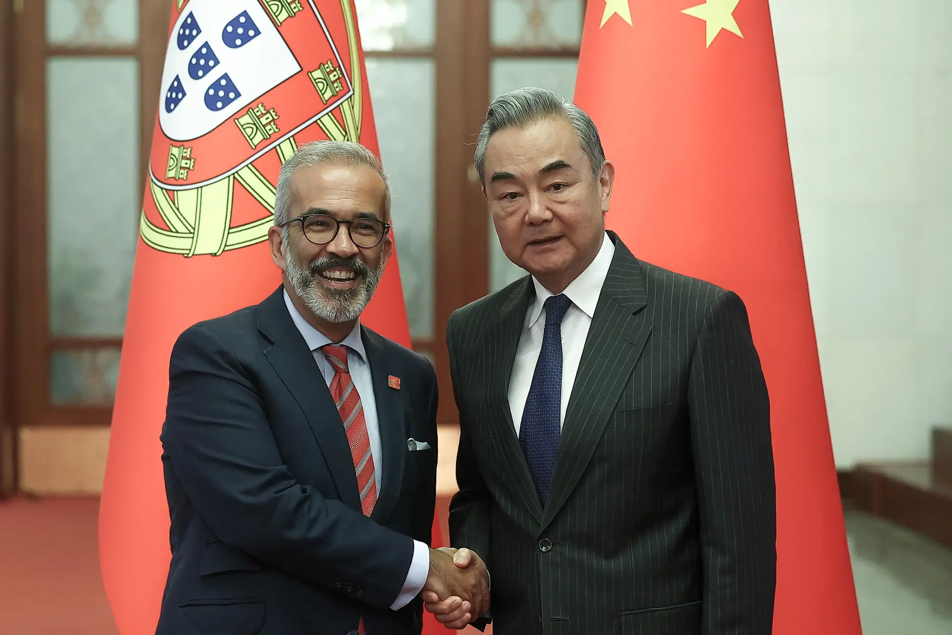 Paulo Rangel destaca "papel único" da China para "levar a Rússia a aceitar um cessar-fogo" na Ucrânia