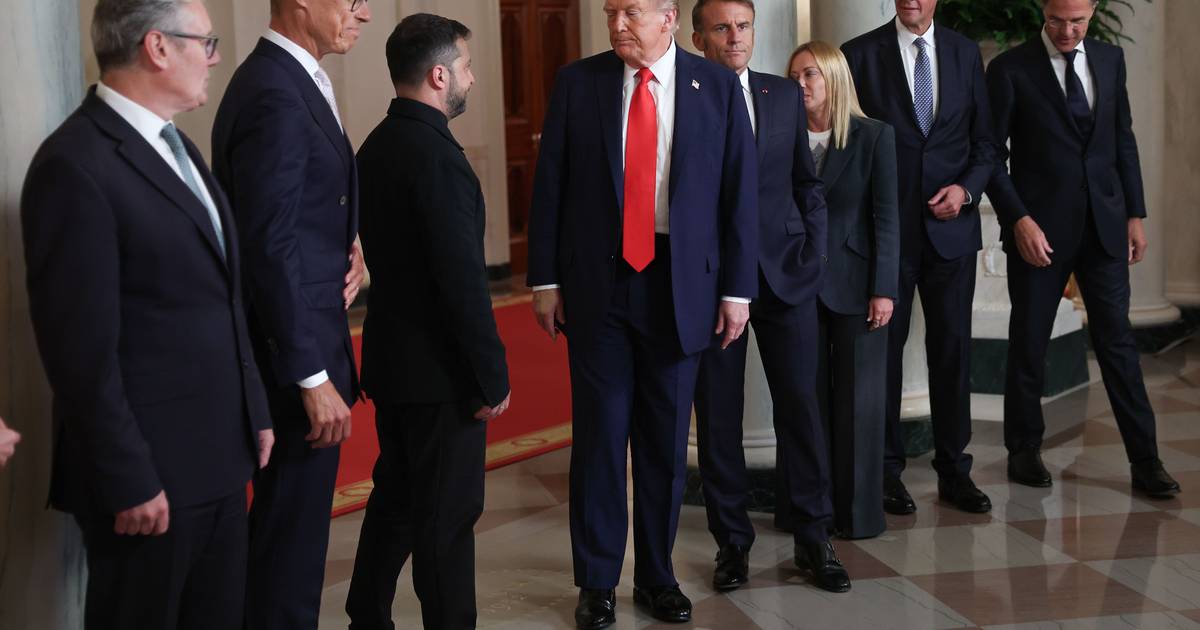 Trump terá pedido à UE que imponha tarifas de 100% sobre a Índia e a China