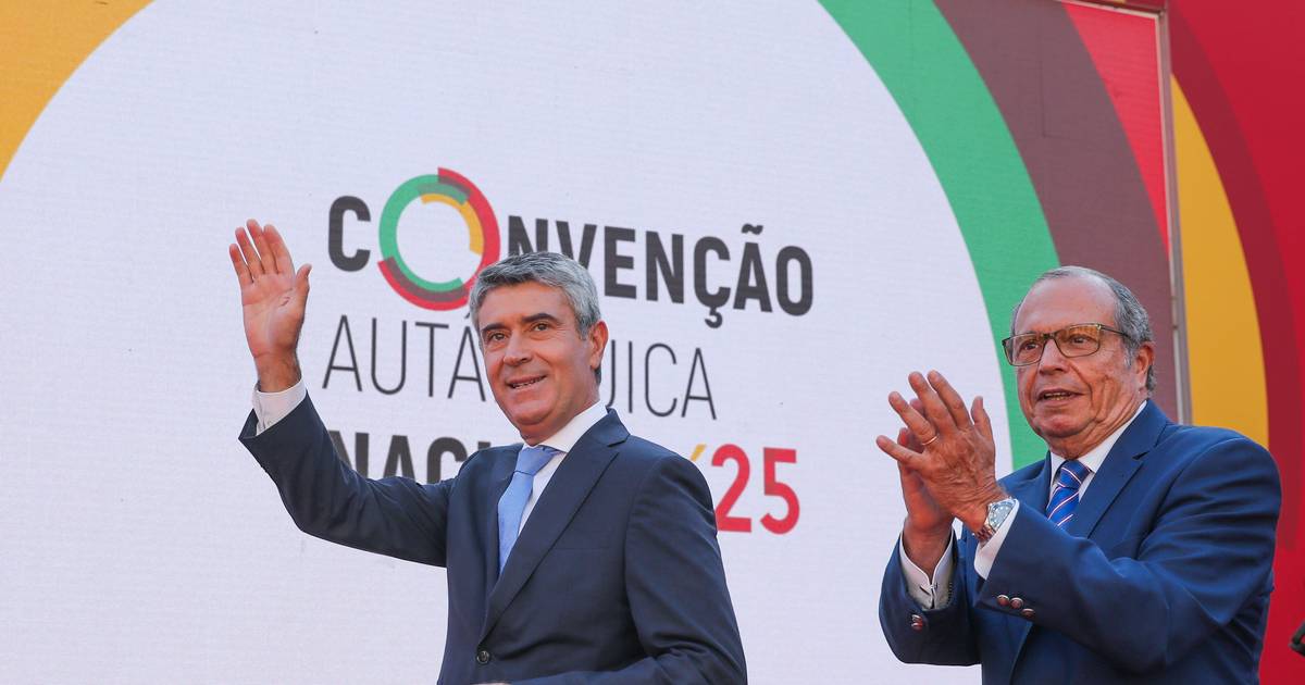Carlos César faz das autárquicas uma batalha entre PS e Chega: "Nunca a vitória do PS significou tanto para a vitória da democracia"