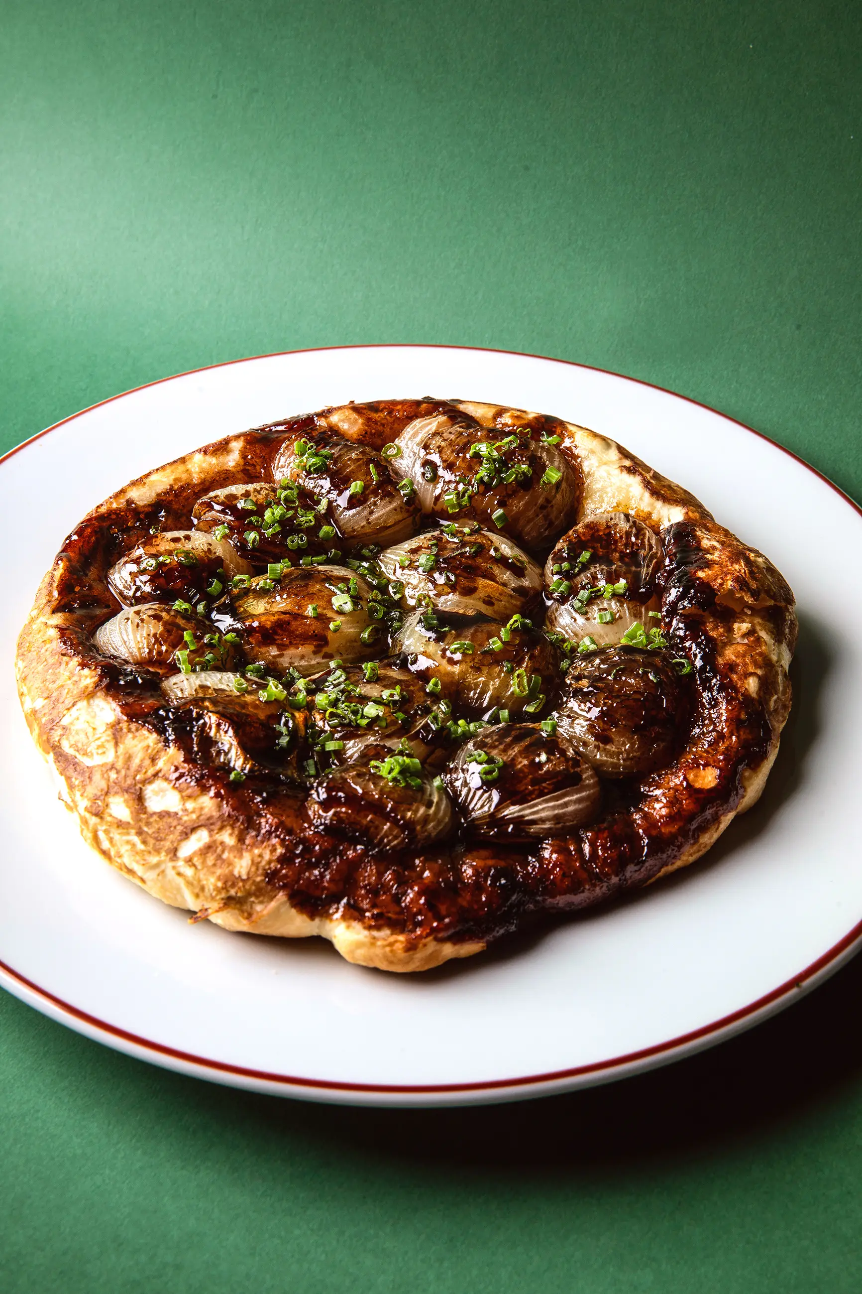 Receitas: a deliciosa simplicidade da tarte de chalotas e balsâmico