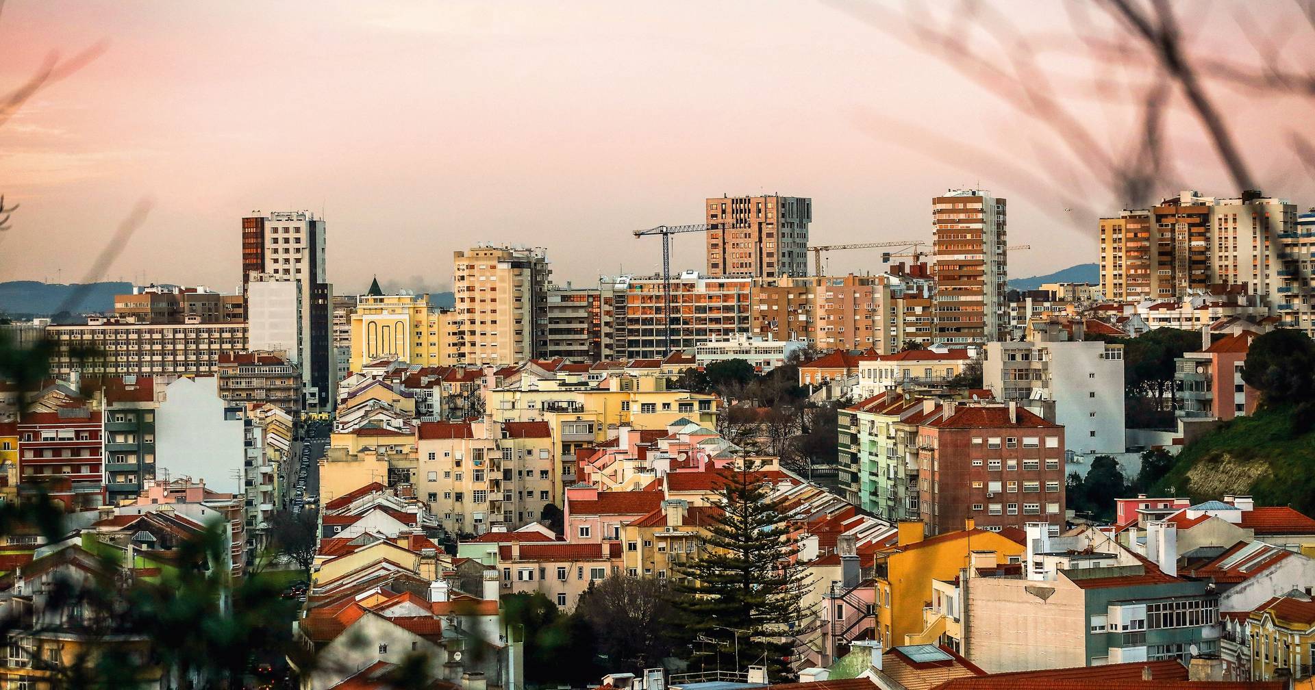 Featured image for article: Portugal's Government to Sell State Properties and Launch PPPs for Affordable Housing