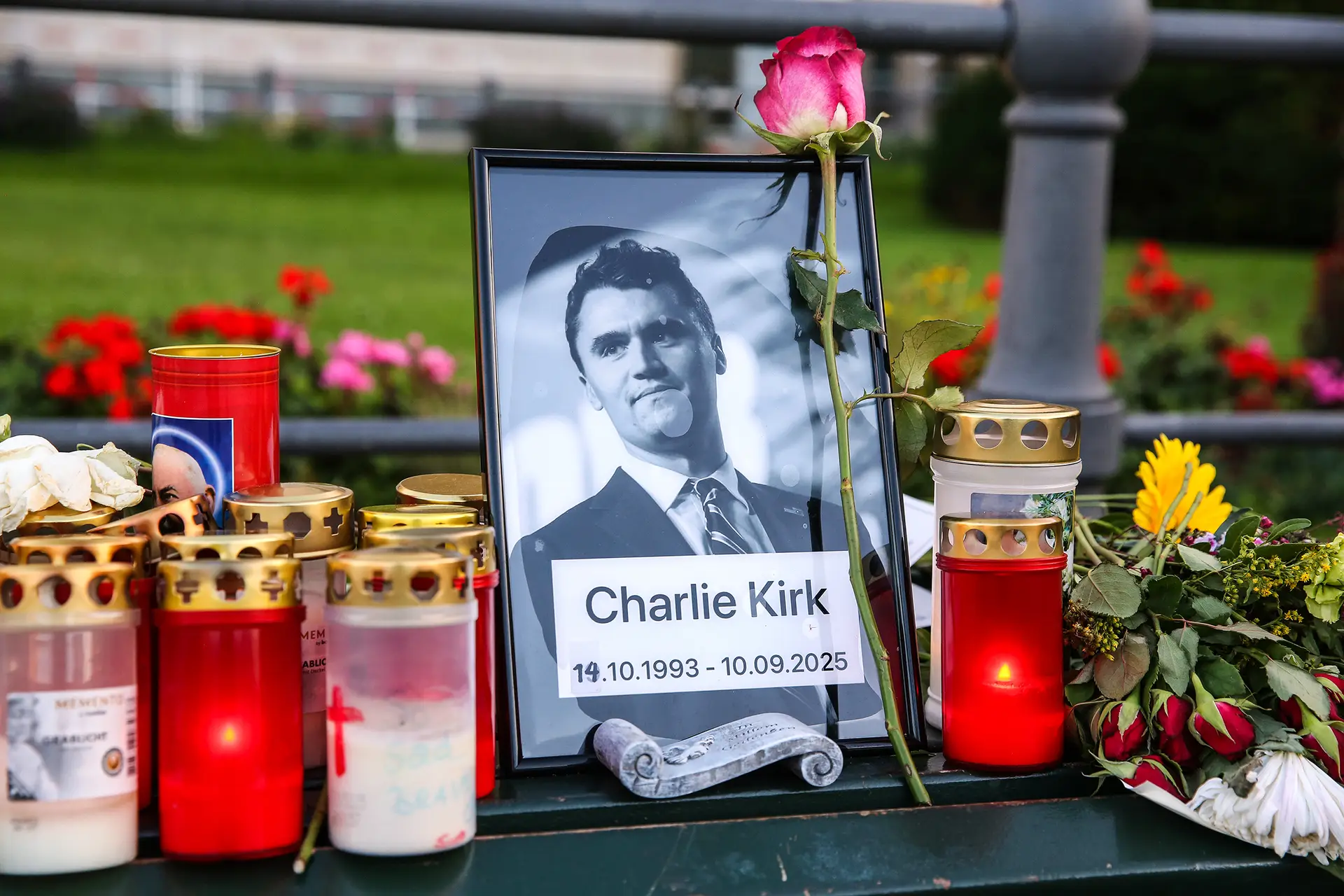 Funeral de ativista conservador Charlie Kirk gera tensão e segurança apertada